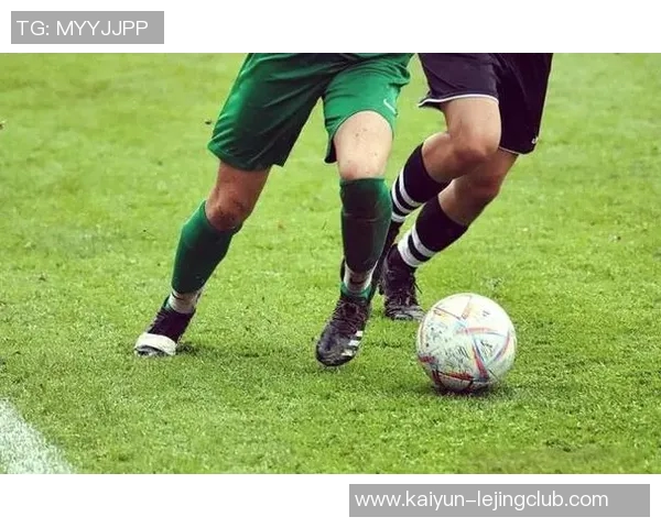 提升足球技巧的全面教程从基础到进阶的实用指南 提升足球技巧的全面教程从基础到进阶的实用指南